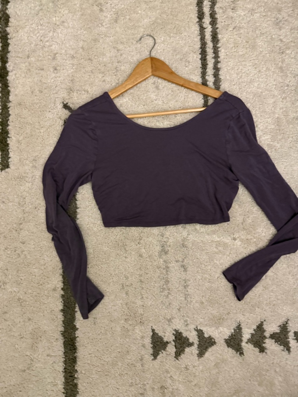 Scoop Neck Long Sleeve Crop Top - Purple